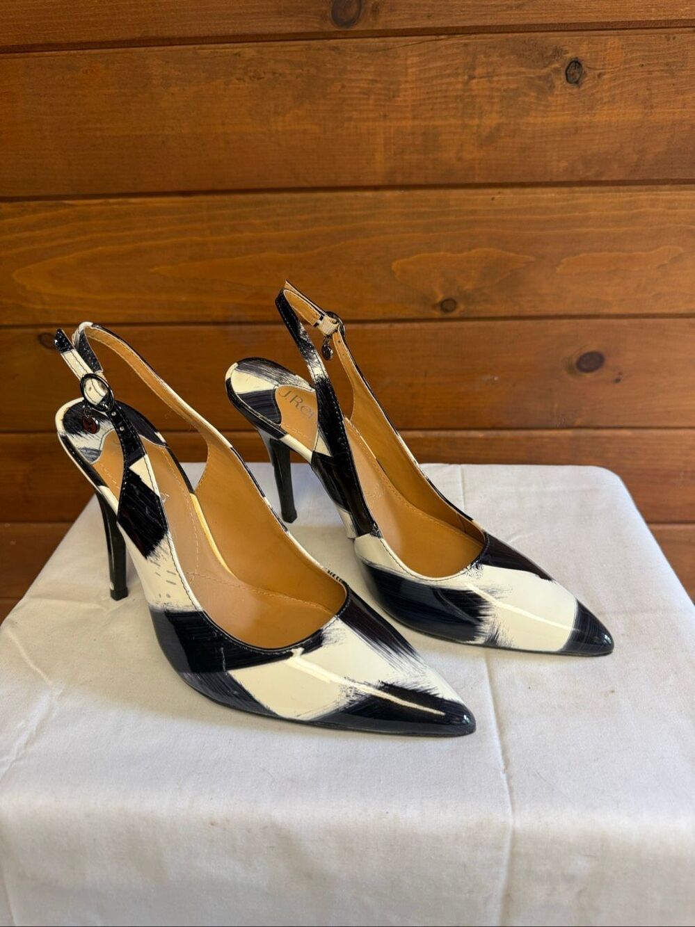 J. Renée black/white abstract brushstroke print slingback stiletto pumps Sz 8 WI